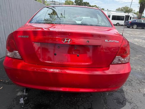 Used 2005 Hyundai Elantra GLS FWD image 14