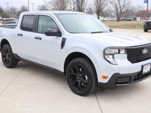 New 2026 Ford Maverick XLT w/ Equipment Group 301A image 3