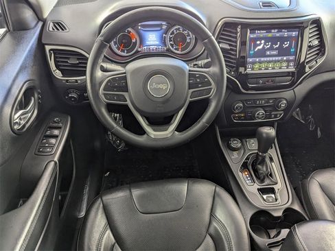 Used 2020 Jeep Cherokee Limited image 15