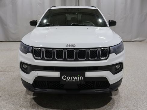 Used 2023 Jeep Compass Latitude AWD/4WD image 6