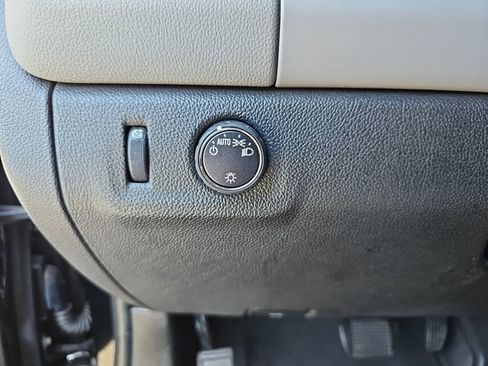 Used 2020 Chevrolet Colorado W/T w/ Custom Special Edition image 30