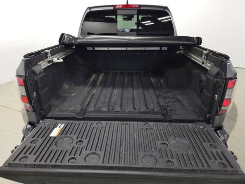 Used 2023 Nissan Frontier SV w/ SV Convenience Package AWD/4WD image 8