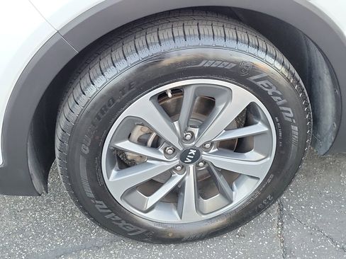 Used 2019 Kia Sorento EX image 25