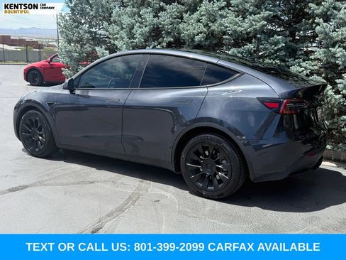 Used 2024 Tesla Model Y Long Range AWD/4WD image 5