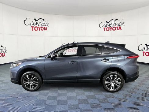 Used 2021 Toyota Venza LE image 4