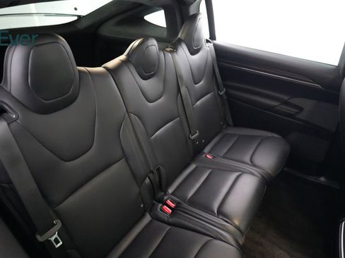 Used 2023 Tesla Model X AWD/4WD image 5