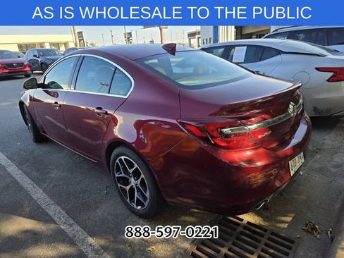 Used 2017 Buick Regal Sport Touring FWD image 3