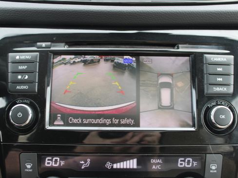 Used 2019 Nissan Rogue SV w/ Sun & Sound Touring Package AWD/4WD image 24