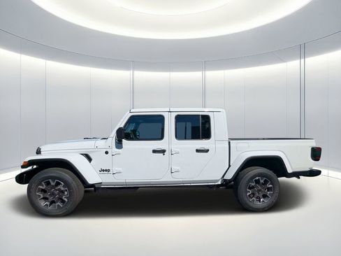 New 2026 Jeep Gladiator Sport AWD/4WD image 7