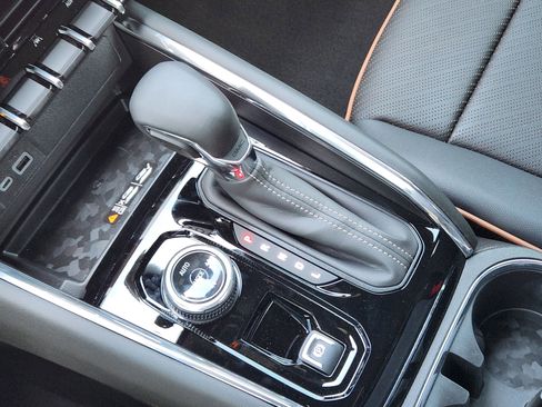 New 2025 GMC Canyon AT4 w/ Nightfall Edition image 16