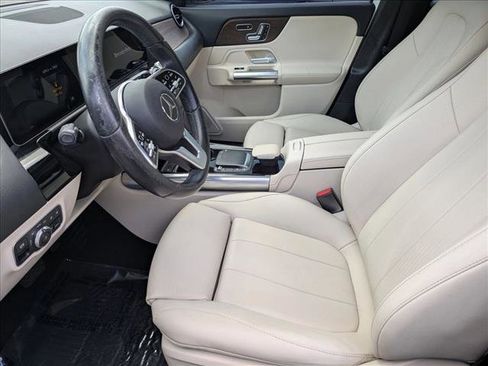 Certified 2021 Mercedes-Benz GLA 250 4MATIC image 15