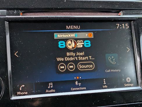 Used 2020 Nissan Rogue SV image 18