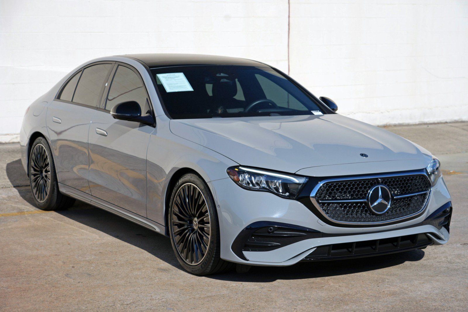 Used 2024 Mercedes-Benz E 450 4MATIC Sedan w/ MBUS Superscreen Package image 60