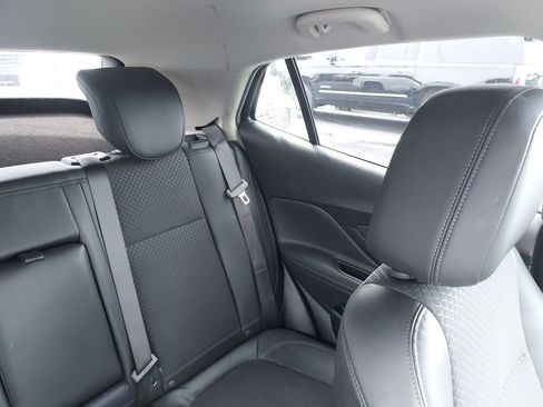 Used 2022 Buick Encore Preferred w/ Safety Package FWD image 16
