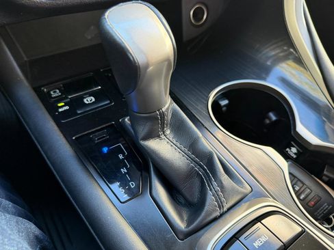 Used 2019 Lexus RX 350 AWD w/ Accessory Package image 33