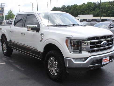 Used 2022 Ford F150 Lariat w/ Equipment Group 502A High AWD/4WD image 4