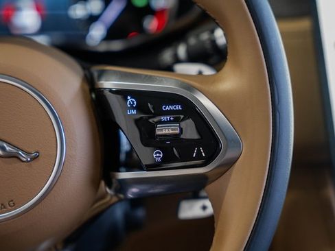 Used 2022 Jaguar F-PACE S image 26