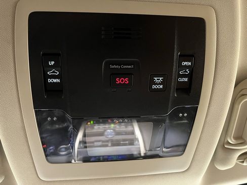 Used 2017 Lexus NX 200t AWD image 9