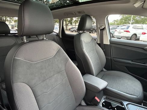 New 2026 Volkswagen Taos SE FWD image 41