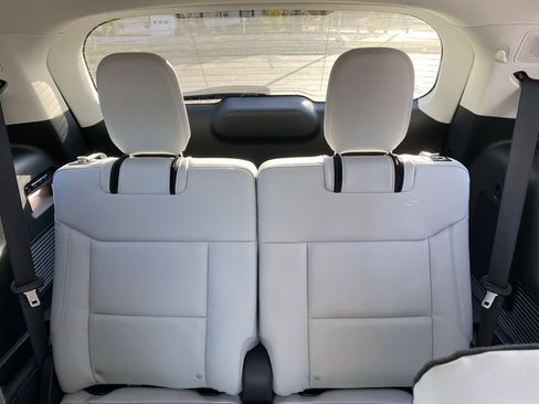 New 2026 Ford Explorer Platinum w/ LUX Leather Package image 33