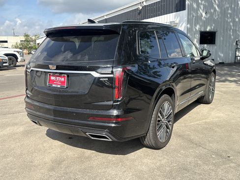 Used 2023 Cadillac XT6 Sport image 12