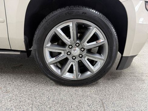 Used 2015 Chevrolet Suburban LTZ AWD/4WD image 42