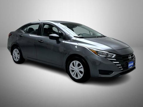 Used 2025 Nissan Versa S w/ Trunk Package FWD image 3