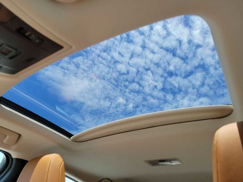 Used 2021 Lexus UX 200 w/ Accessory Package (Z1) FWD image 19