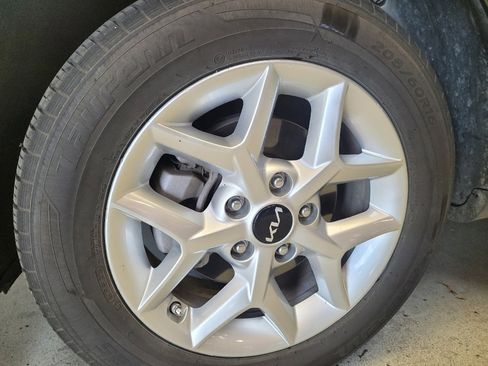 Used 2024 Kia Soul LX w/ Option Group 015 image 31