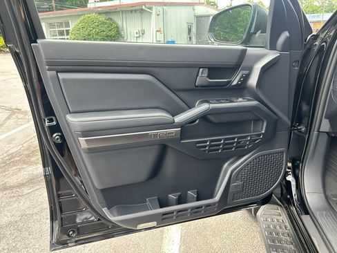 New 2026 Toyota 4Runner TRD Off-Road Premium AWD/4WD image 10