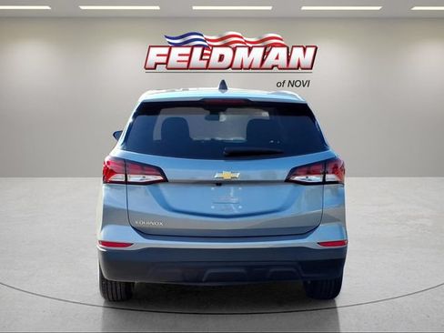 Used 2024 Chevrolet Equinox LS w/ LS Convenience Package FWD image 4