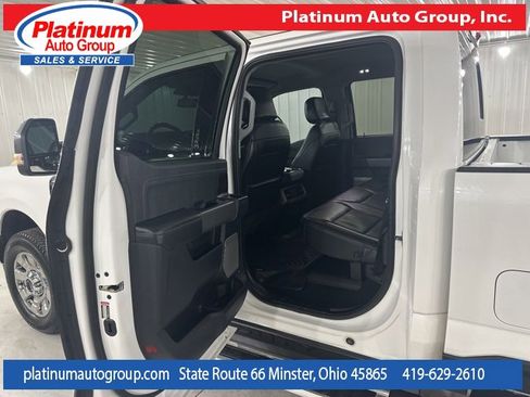 Used 2023 Ford F250 Lariat w/ Tow Technology Package image 27