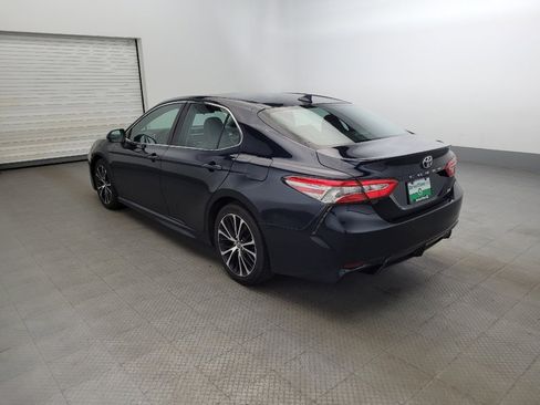 Used 2019 Toyota Camry SE image 5