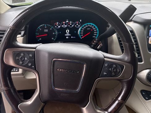 Used 2017 GMC Yukon XL Denali w/ Open Road Package AWD/4WD image 6