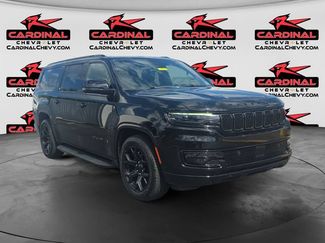 Used 2024 Jeep Wagoneer L Series II AWD/4WD video 1