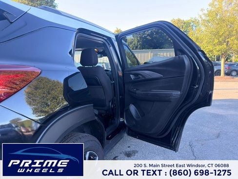 Used 2023 Chevrolet TrailBlazer LT w/ Convenience Package AWD/4WD image 14