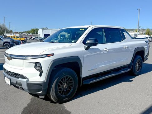 New 2026 Chevrolet Silverado EV LT w/ Plus Package image 3