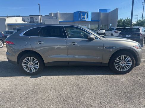 Used 2019 Jaguar F-PACE Prestige AWD/4WD image 4