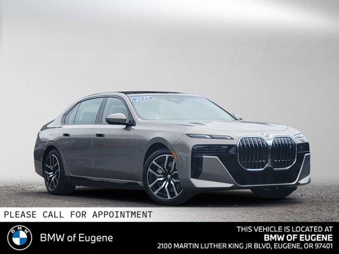 Used 2025 BMW i7 eDrive50 w/ M Sport Package RWD image 1
