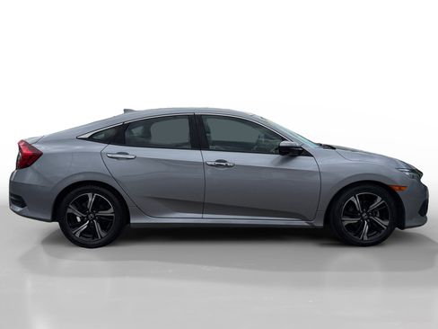 Used 2017 Honda Civic Touring image 6