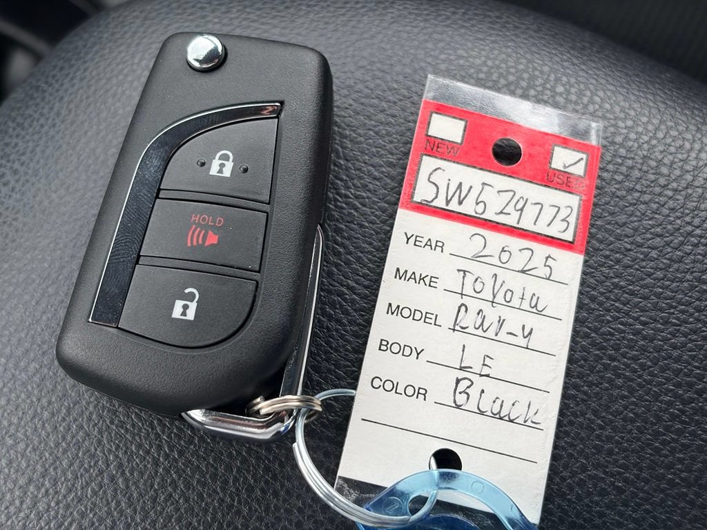 Used 2025 Toyota RAV4 LE AWD/4WD image 36