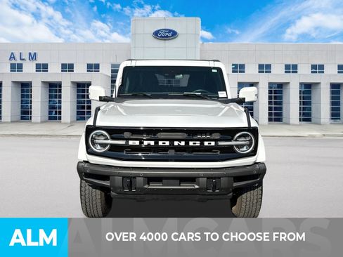Used 2023 Ford Bronco Outer Banks image 3