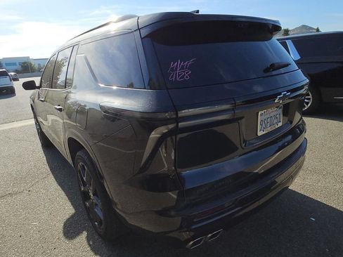 Used 2025 Chevrolet Traverse RS FWD image 5
