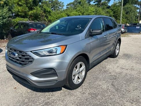 Used 2021 Ford Edge SE FWD image 3