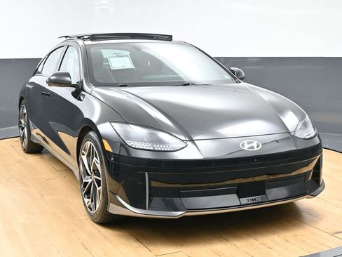 Used 2023 Hyundai Ioniq 6 Limited RWD image 4