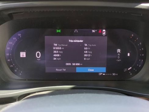 Used 2023 Volvo XC40 B5 Plus w/ Protection Package Premier image 27