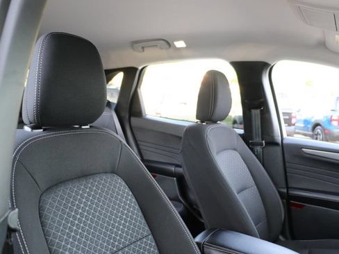 Used 2025 Ford Escape Active w/ Cold Weather Package AWD/4WD image 9