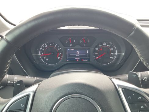 Used 2021 Chevrolet Camaro LT w/ Technology Package RWD image 12