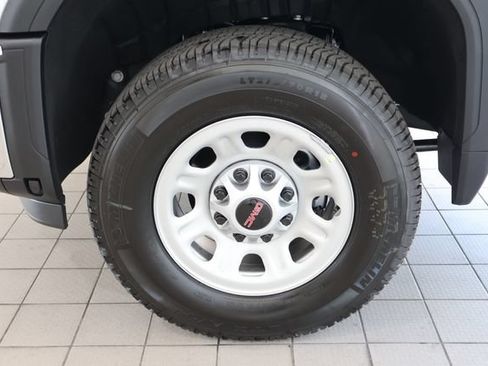 New 2026 GMC Sierra 3500 Pro AWD/4WD image 9
