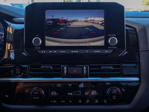 New 2025 Nissan Pathfinder SV image 30